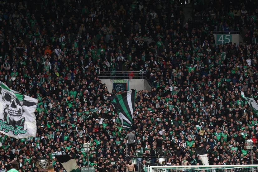 Photo de couverture de l'article Tensions à Geoffroy-Guichard : 250 supporters de l'OM refoulés avant le match de Coupe de France