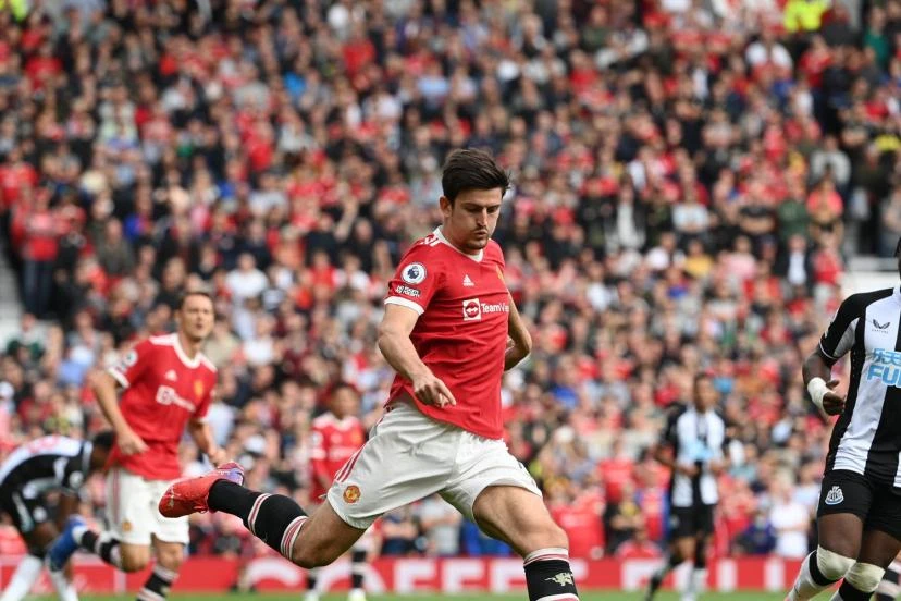 Photo de couverture de l'article Maguire prolonge l'aventure à Manchester United : Amorim confirme le nouveau contrat