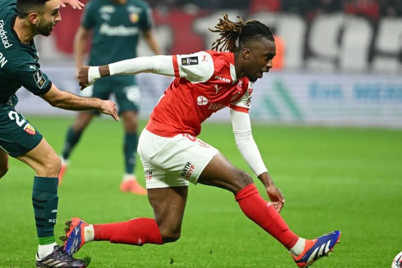 Photo de couverture de l'article Reims : Valentin Atangana prolonge et s'inscrit dans l'avenir du club