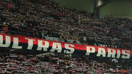 Photo de couverture de l'article Tensions au Parc des Princes : PSG-OL interrompu par des chants provocateurs