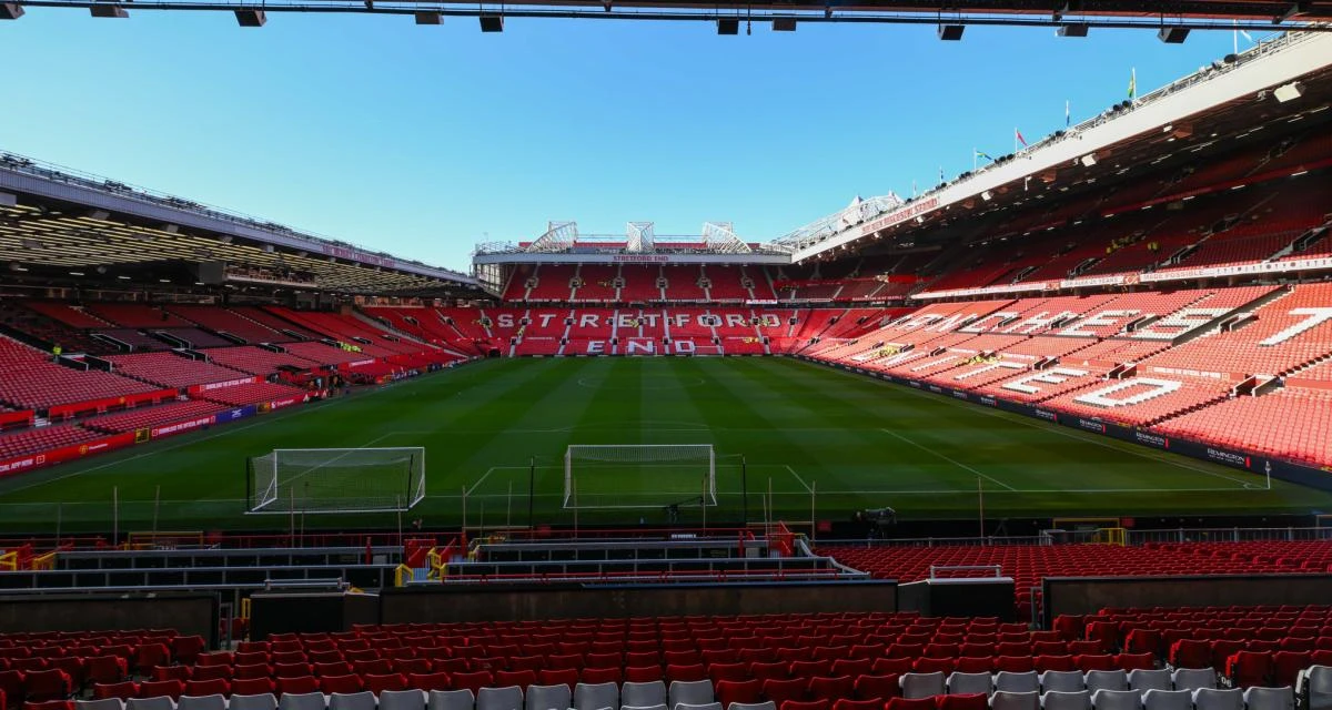 Manchester United : Un choix crucial pour l'avenir d'Old Trafford