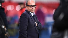 Photo de couverture de l'article Mercato : Le PSG toujours à l'affût de Kvaratskhelia, Naples reste inflexible