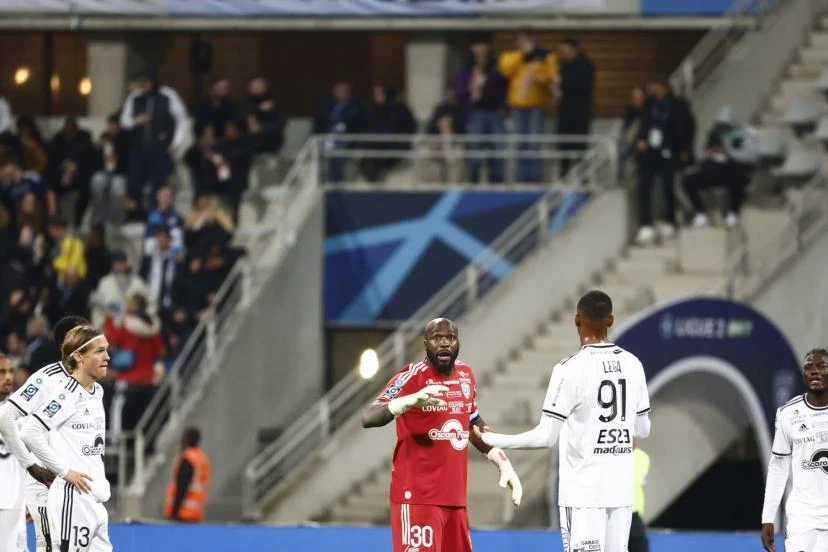 Tempête sur le derby corse : Bastia-Ajaccio retardé par des vents violents