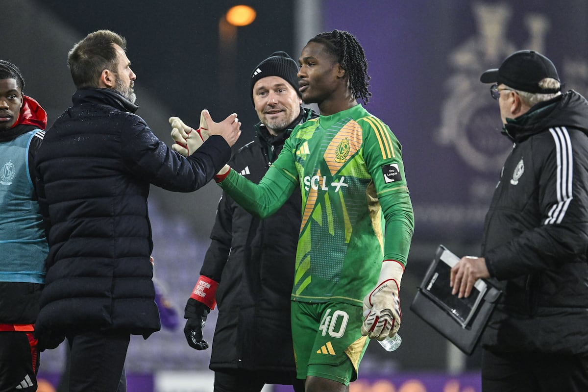 Photo de couverture de l'article Standard accroché par la lanterne rouge : Epolo sauve les meubles dans un match sans saveur