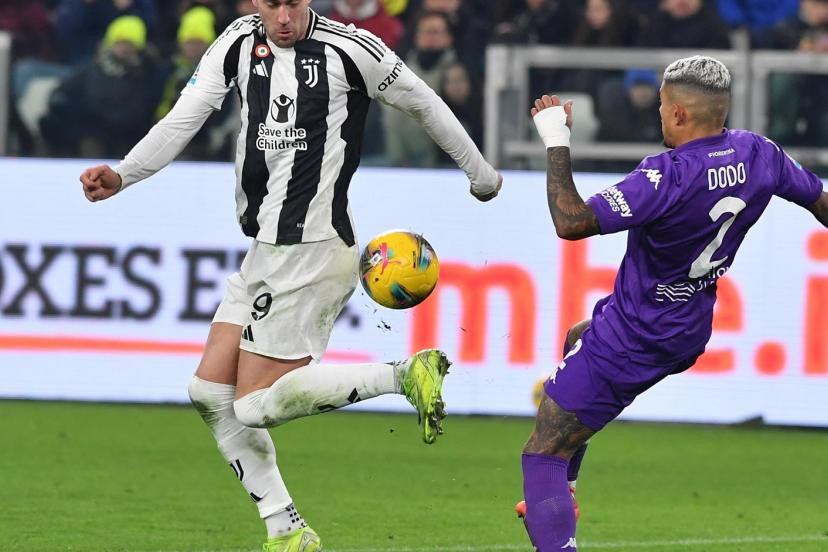 Serie A : Match Juventus-Fiorentina brièvement interrompu par des chants racistes visant Vlahovic