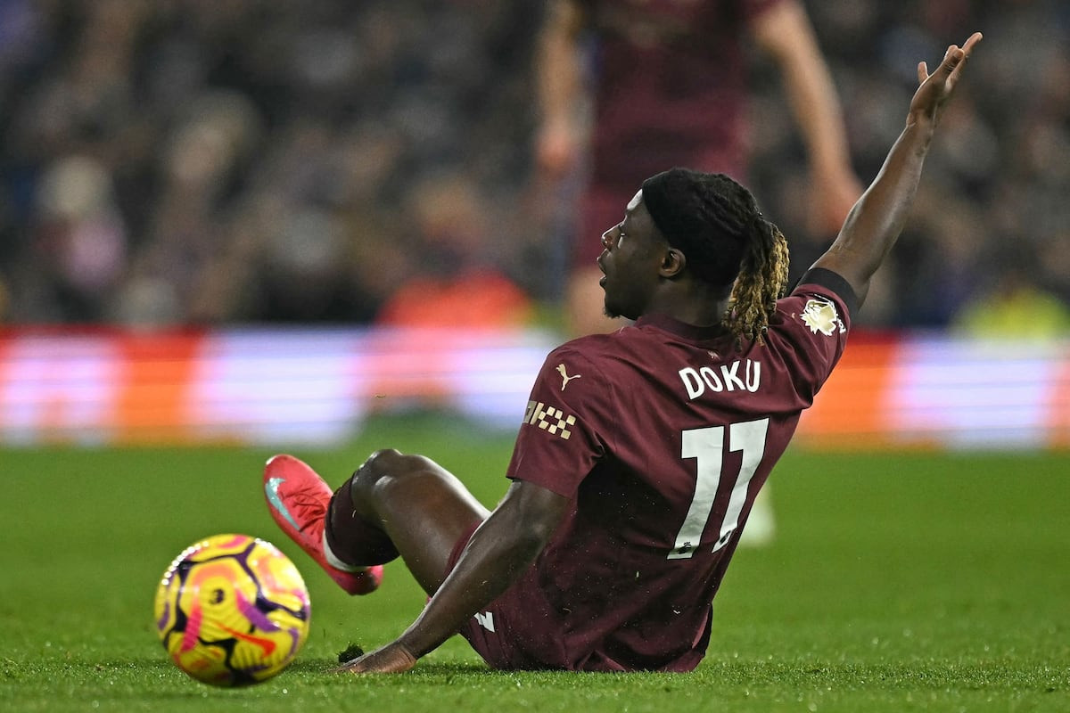 Coup dur pour Manchester City : l'absence prolongée de Jérémy Doku menace les ambitions européennes