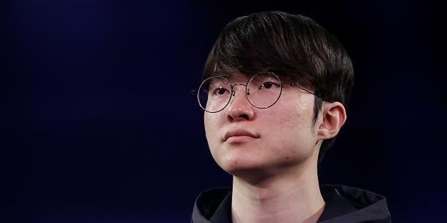 Faker à Paris : Le roi de League of Legends entre gloire et incertitude