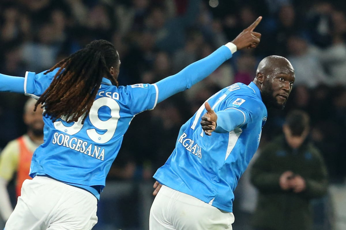 Photo de couverture de l'article Naples s'impose face à la Juventus : Lukaku offre la victoire aux leaders du championnat