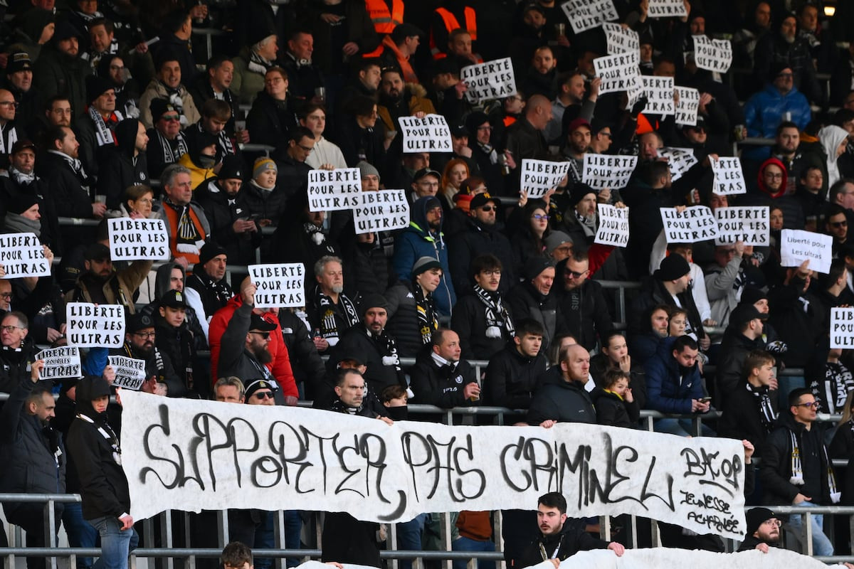 Tensions au Royal Charleroi Sporting Club : Les supporters lancent un avertissement à la direction